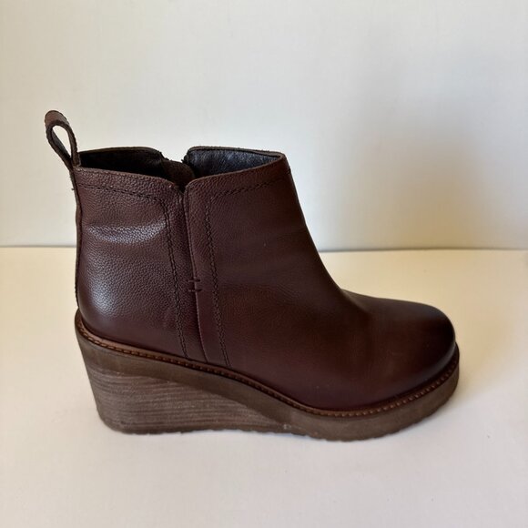 DIBA TRUE Comet Ride Boots Womens Sz 10 Brown Leather Wedge Ankle Chelsea - Picture 6 of 16